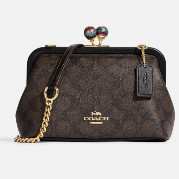 Coach Handbags - 💯 Coach Nora Kisslock